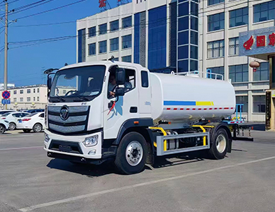 清洗吸污车2.jpg
